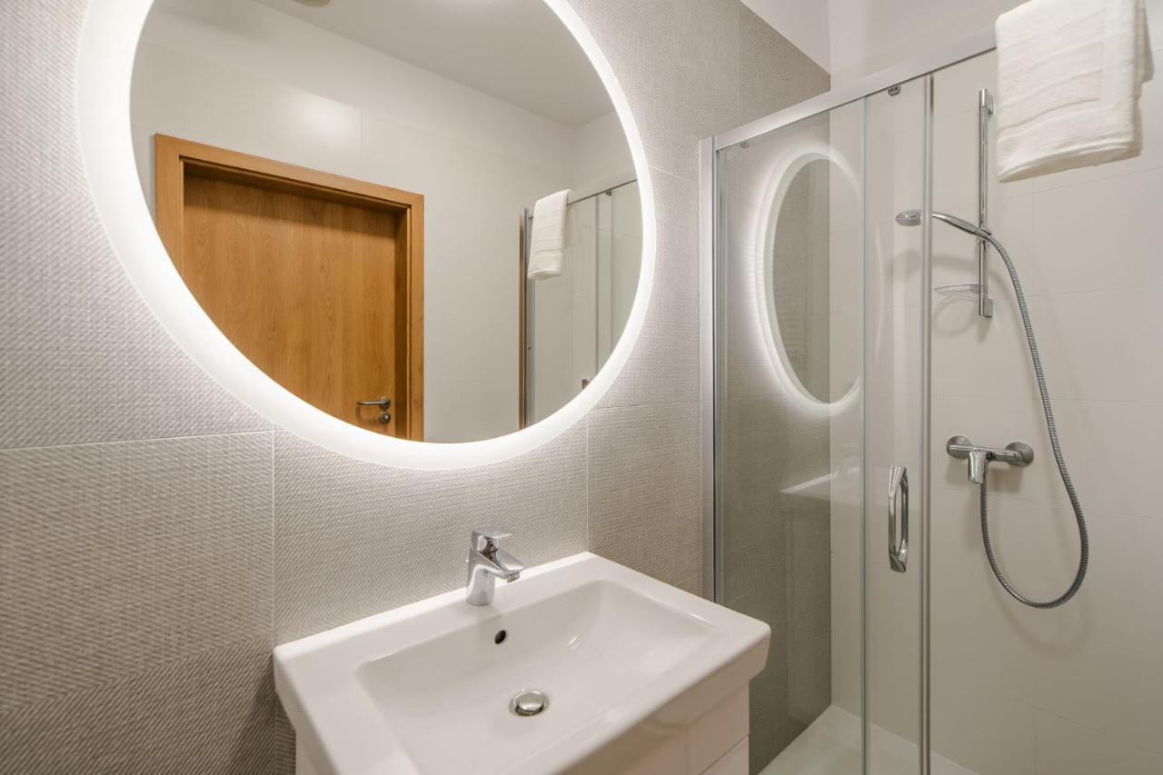 Aquamarina Prima 100 By Renters Apartment Miedzyzdroje Exterior foto