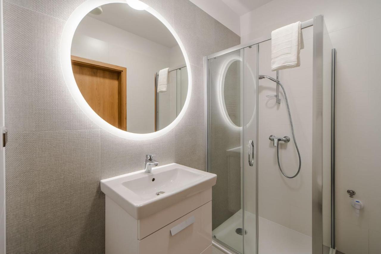 Aquamarina Prima 100 By Renters Apartment Miedzyzdroje Exterior foto